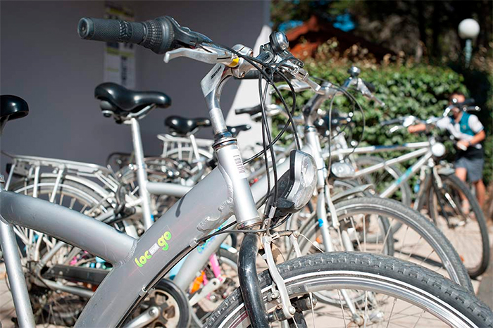 activité sur les pistes cyclables sur la côte Atlantique avec un séjour proche de la plage 